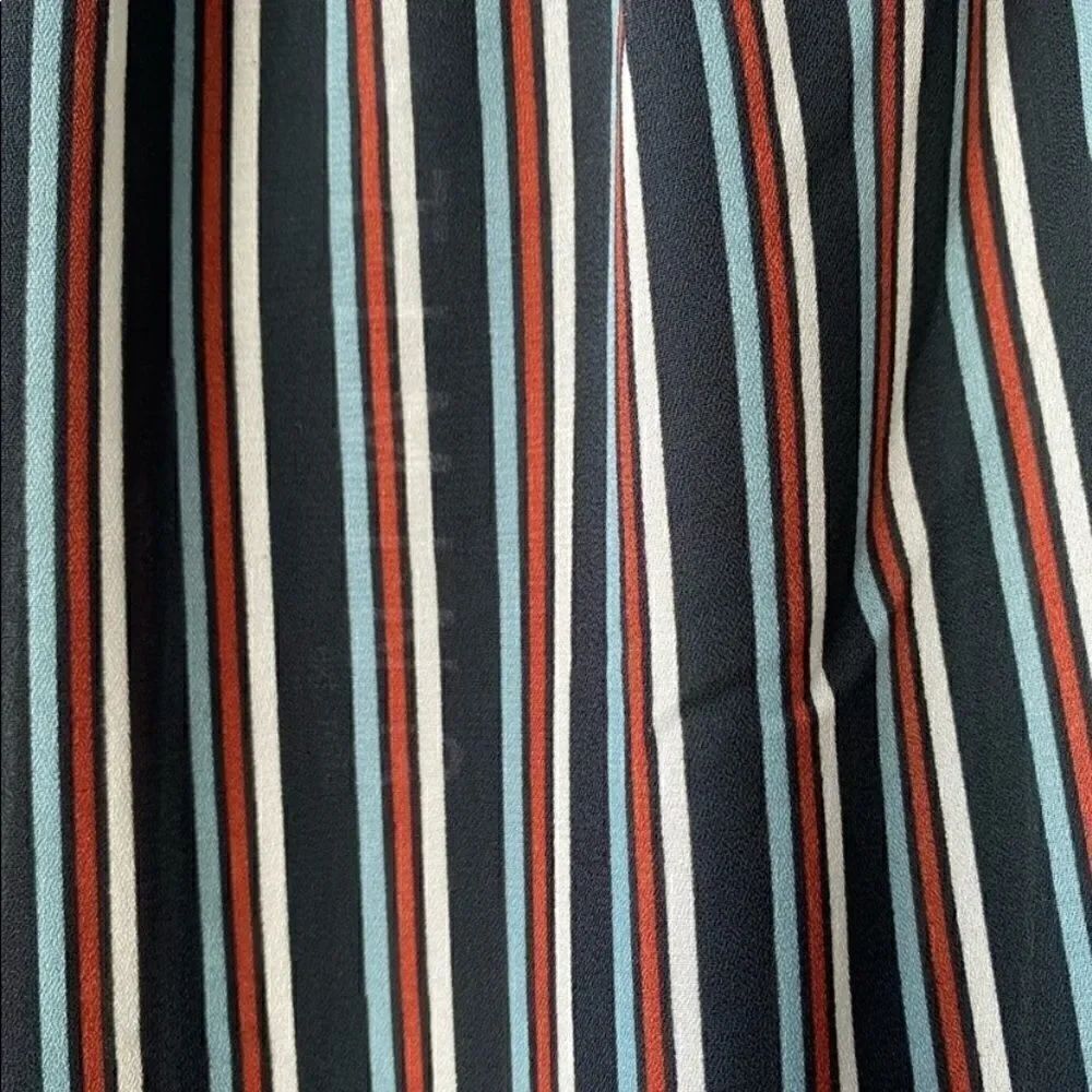 đ˛âTimingâStripedâOff TheâShoulderâTopâBlueâWhiteâLarge - Picture 8 of 10